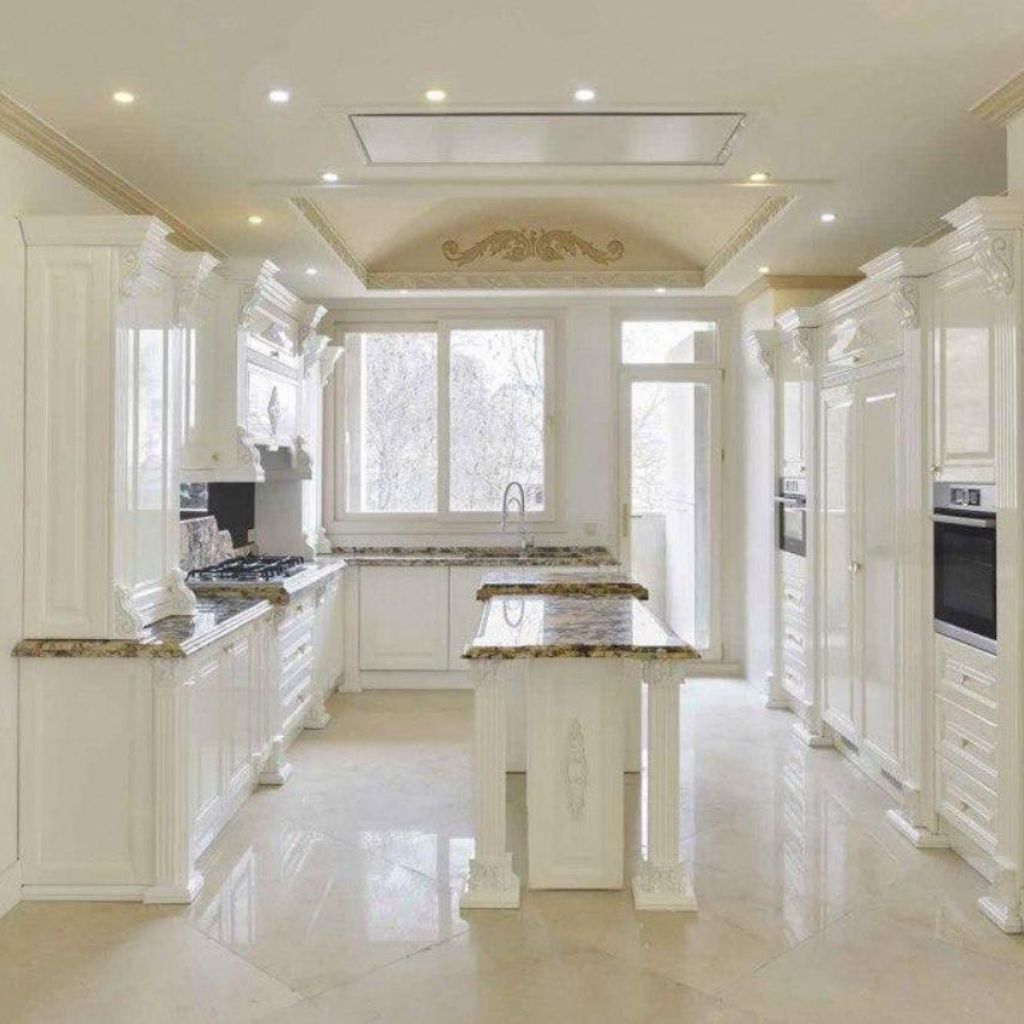 فضای سفید مدرن با سنگ مرمر رگه‌دار