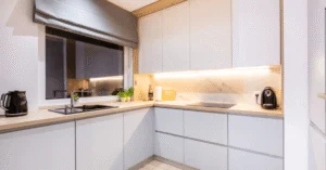 طراحی کابینت آشپزخانه کوچک با درک تفاوت کورین و کوارتز